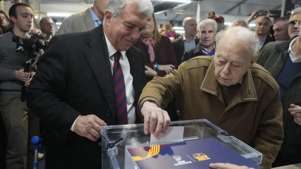 17736882182581610979