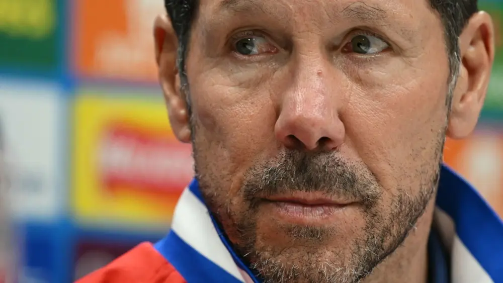 17737704223717913711