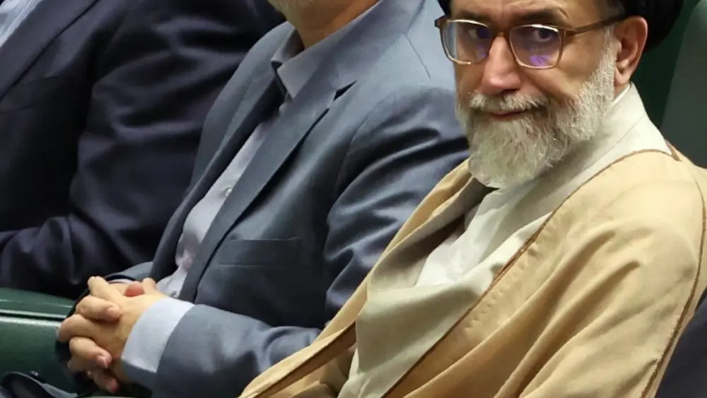 17738316865919551905