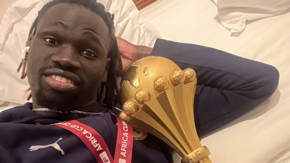 17738339798280519859