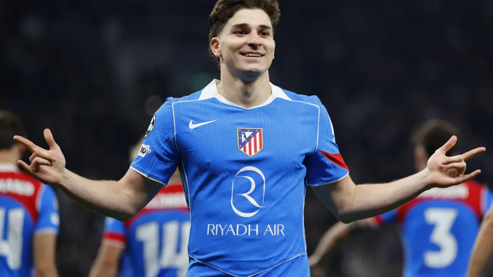 17738697234913560613