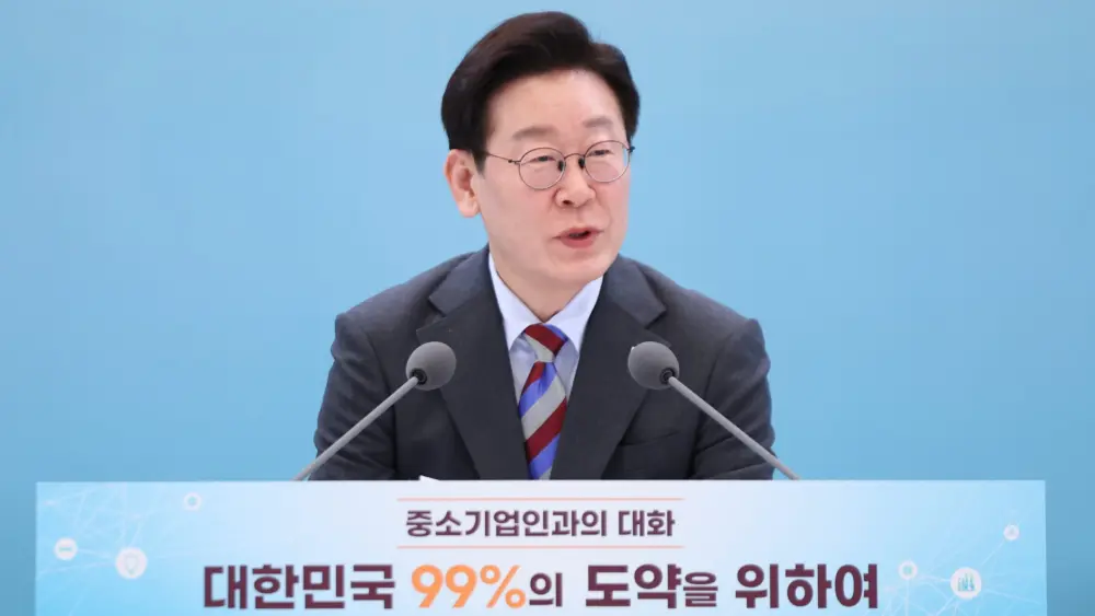 17741650140136950392