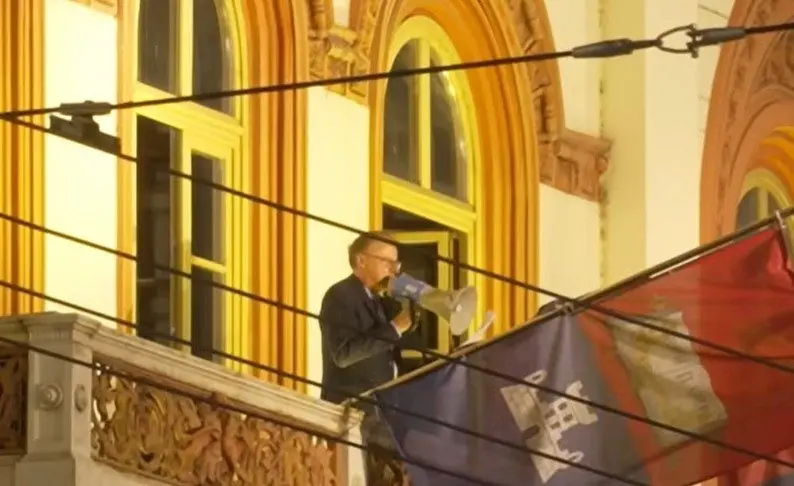 17750316143648142540