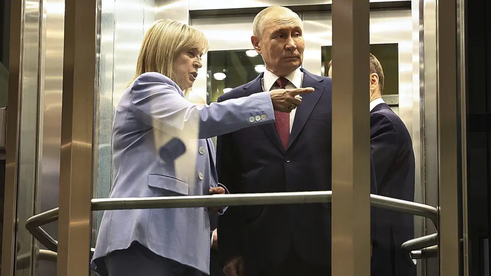 17752278168697294023