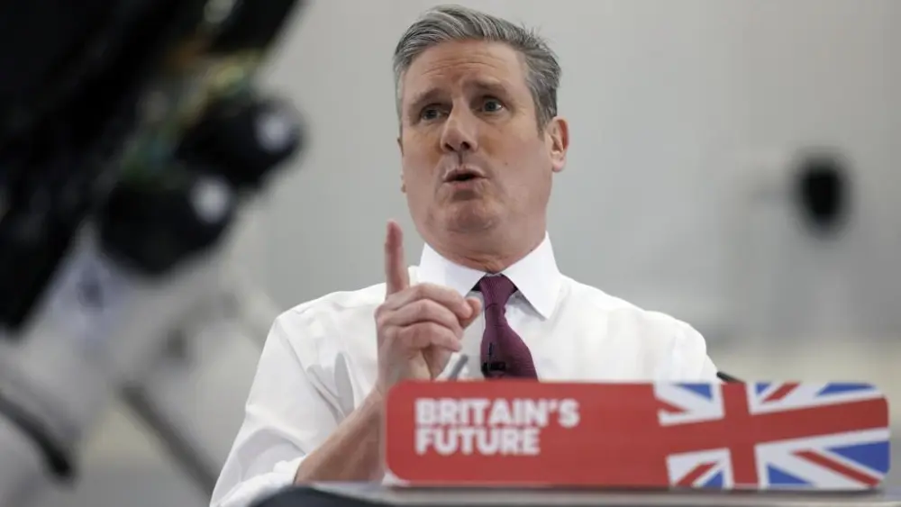 17764354421635925837