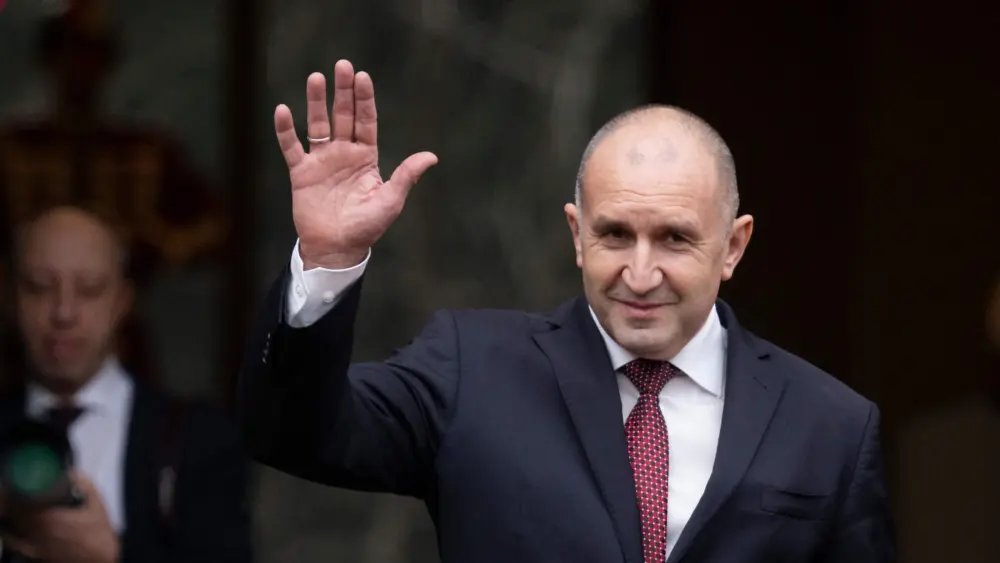 17766220128120430262