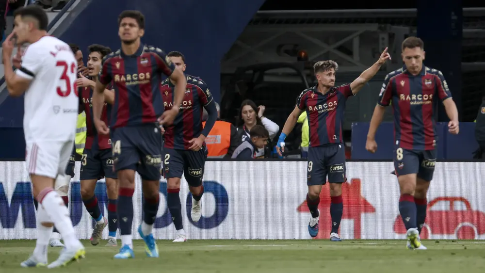 17769725730601504623