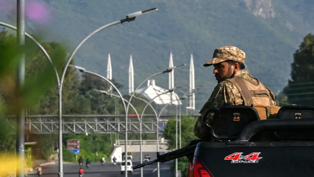 17772206547835125840