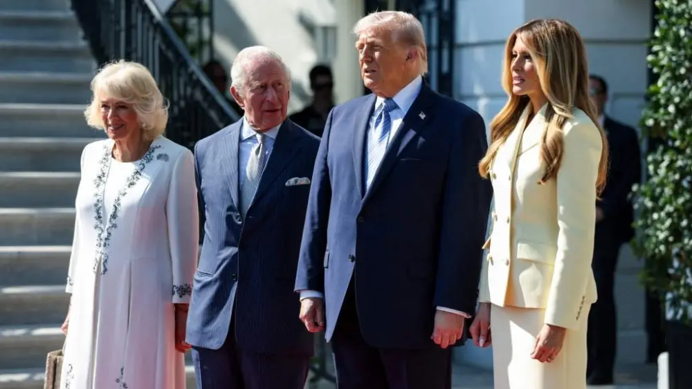 17773240142830684313