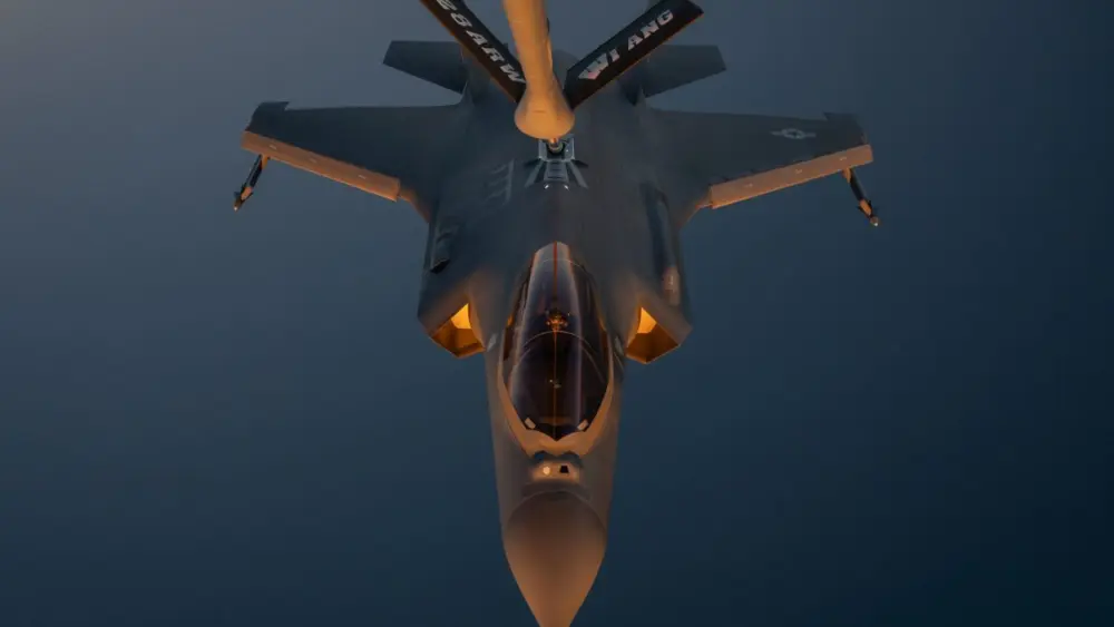 17780923310332662602