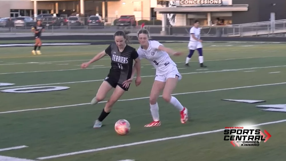 harrisburg-carbondale-girls-soccer-shurz