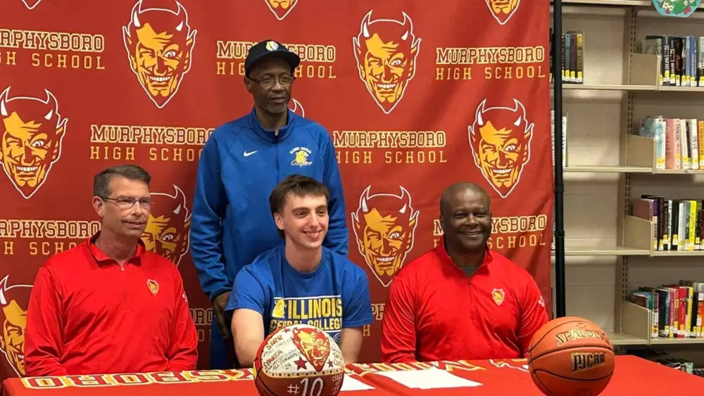 aj-boese-signs-with-icc