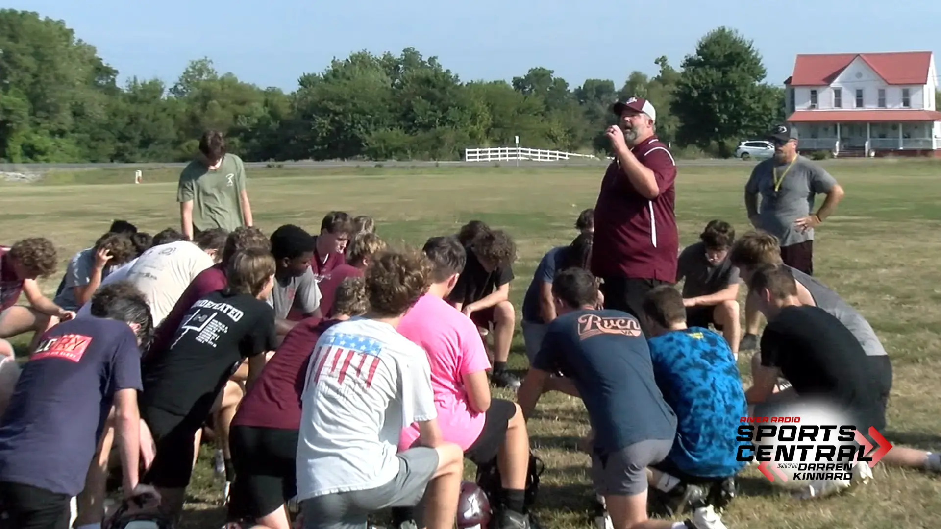 nick-wingo-huddle