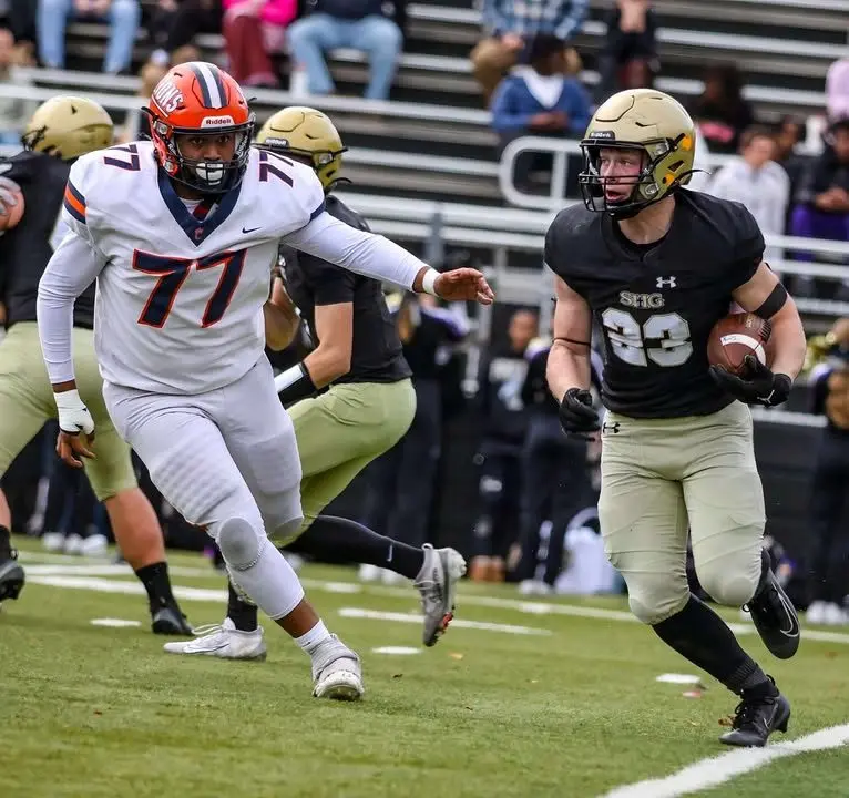 576186819_1592921882065928_1439693044219070108_n