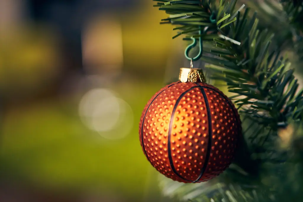 christmasseasonbasketballdecorationbauble