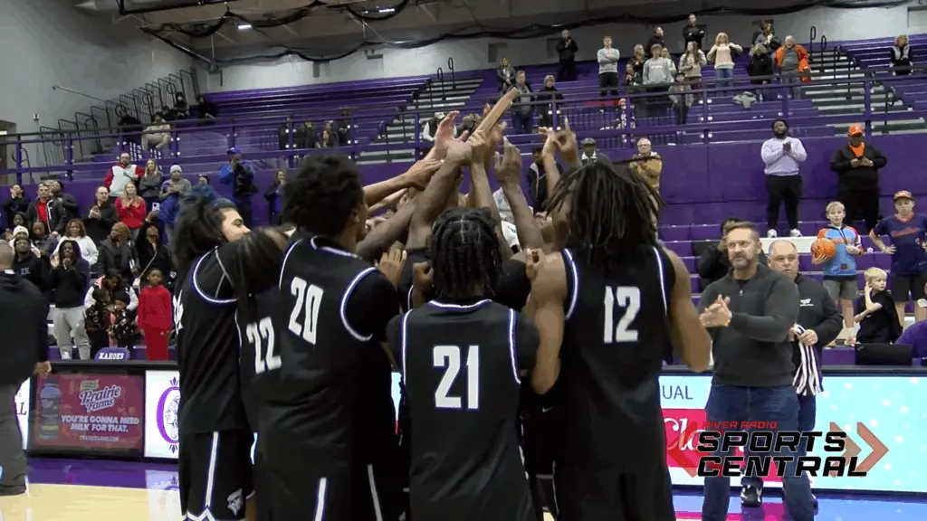 macarthur-wins-collinsville-holiday-classic