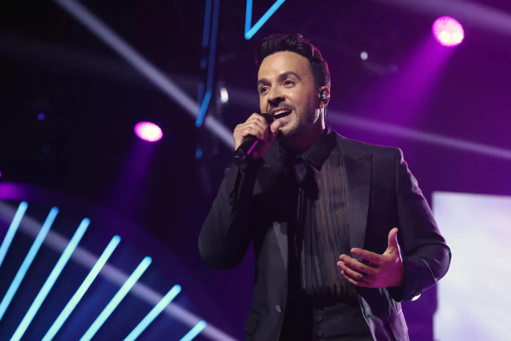 Latin Recording Academy Person of The Year Honoring Laura Pausini - Show SEVILLE, SPAIN - NOVEMBER 15: Luis Fonsi performs onstage during the Latin Recording Academy Person of The Year Honoring Laura Pausini at FIBES Conference and Exhibition Centre on November 15, 2023 in Seville, Spain. (Photo by John Parra/Getty Images for Latin Recording Academy)