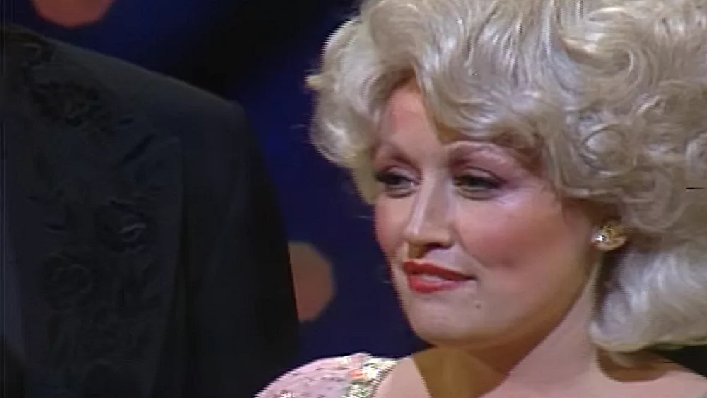 dolly-parton-dress-rip-cma-awards1