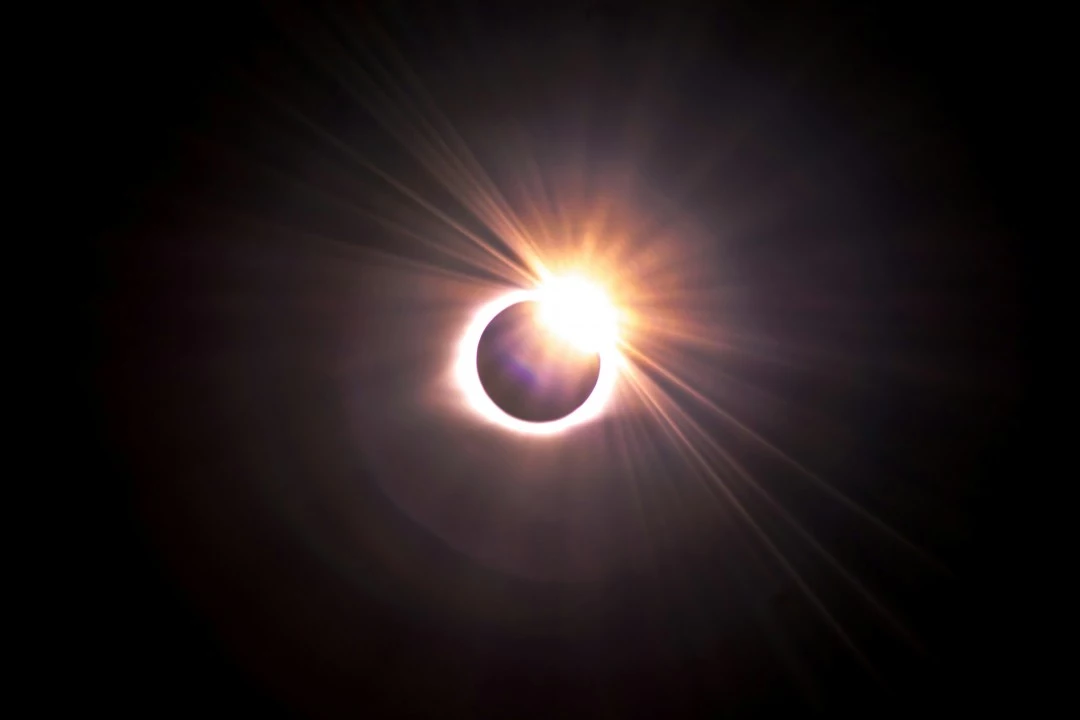 attachment-what-happens-if-you-look-solar-eclipse-e1712538646926