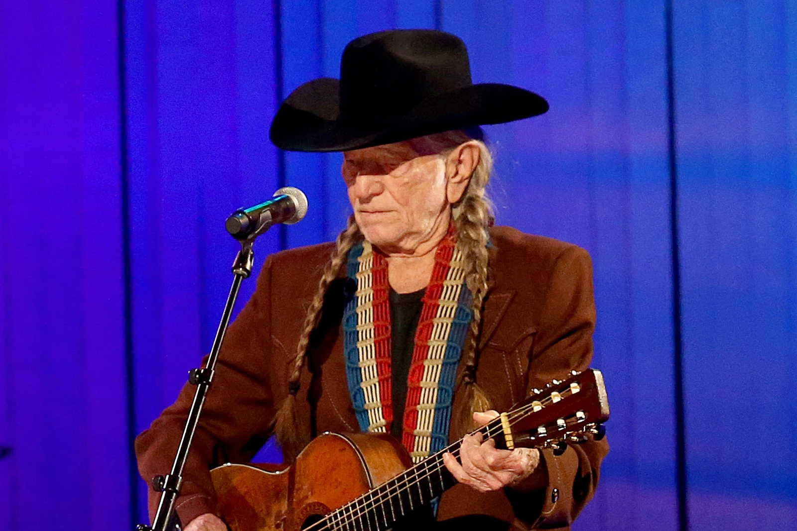 attachment-willie-nelson-2024-outlaw-festival-tour