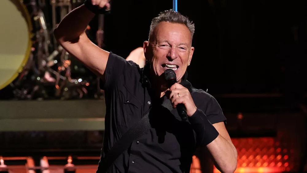 attachment-springsteen-return