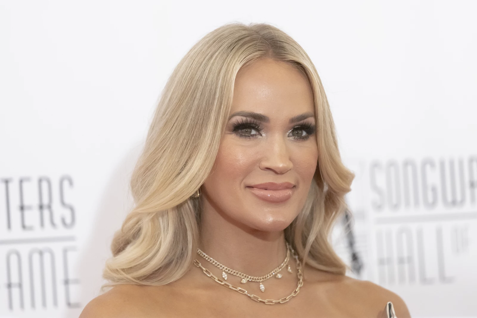 attachment-carrieunderwood1-2