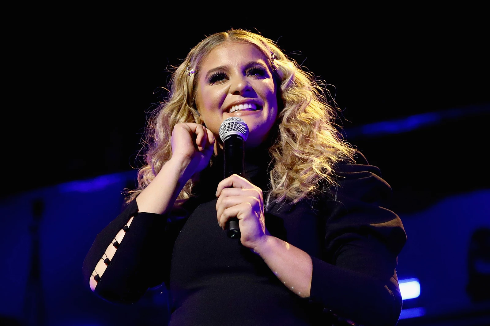 attachment-lauren-alaina-grandfather-tribute-opry