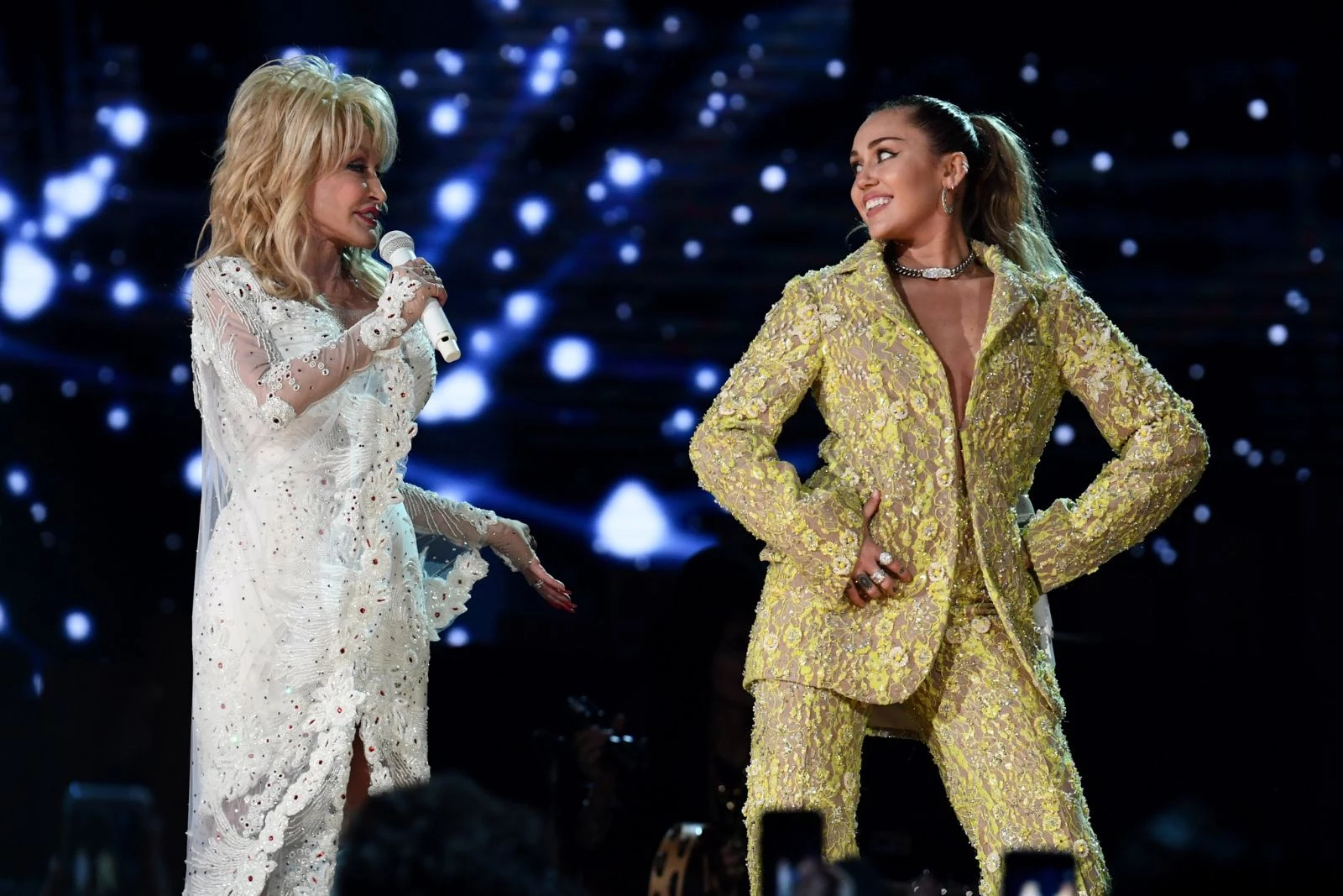 attachment-dollypartonmileycyrus-2