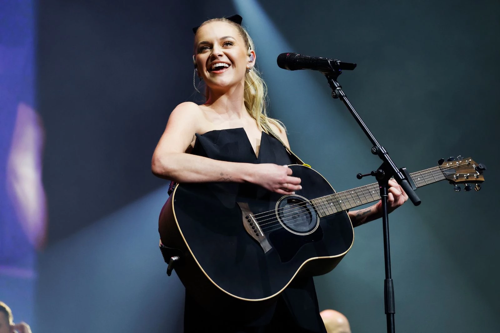 attachment-kelseaballerini-4