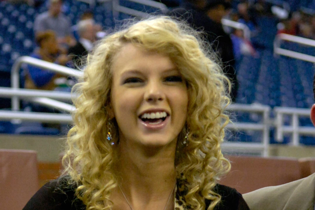 taylor-swift-debut-album-2