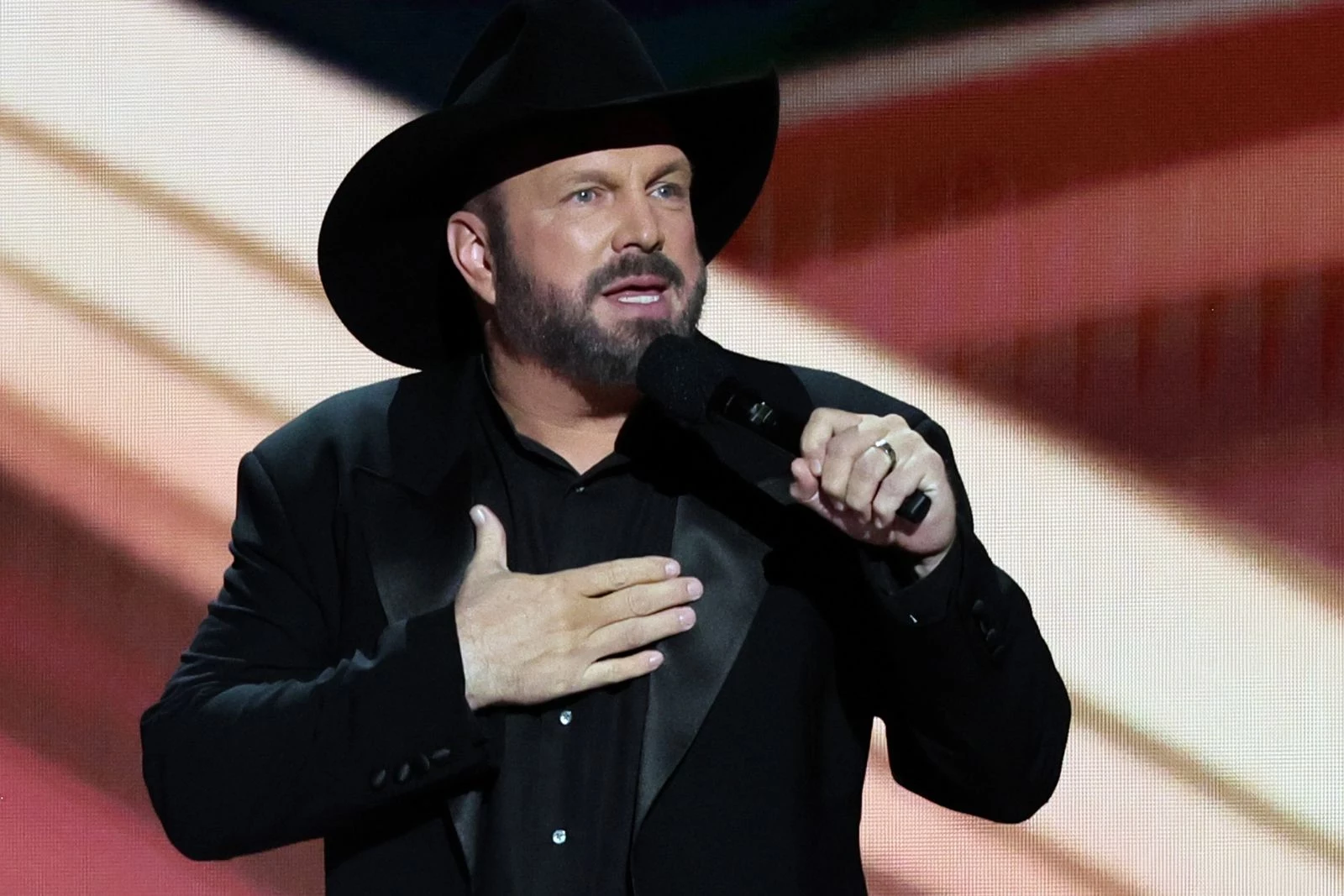 attachment-garthbrooks-5