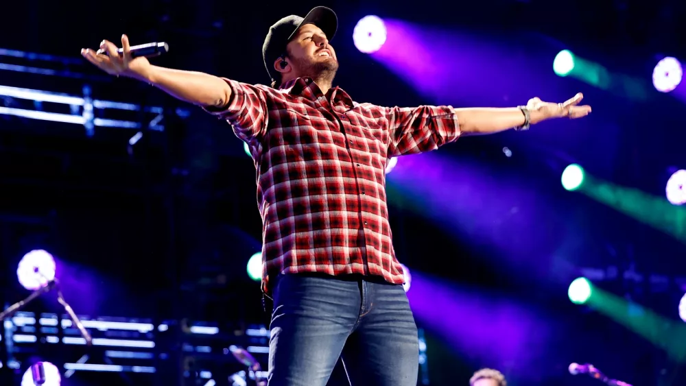 attachment-luke-bryan-2025-farm-tour-guests
