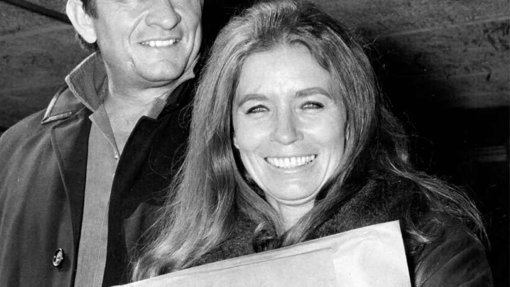 attachment-junecartercash
