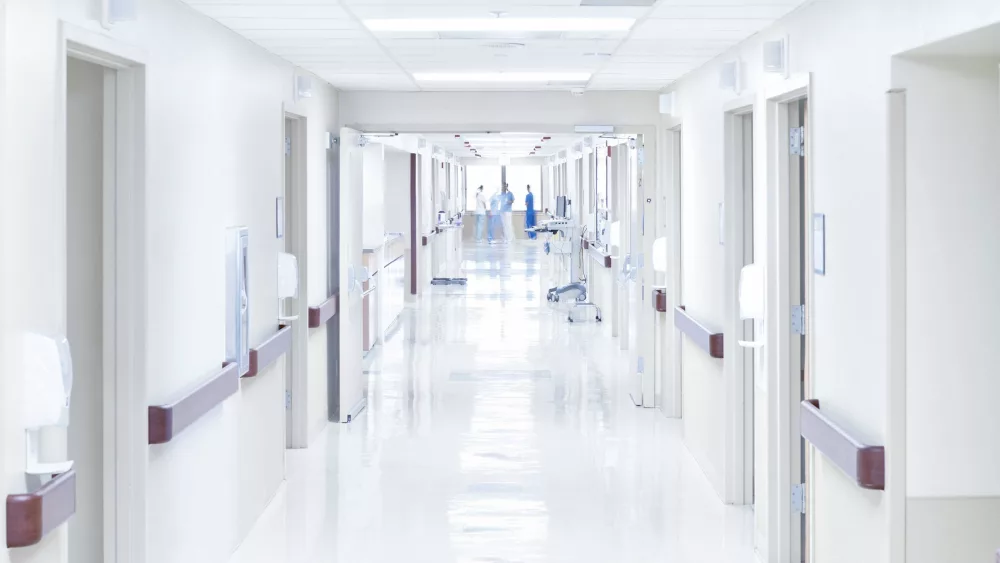 hospital-room-152494676276271
