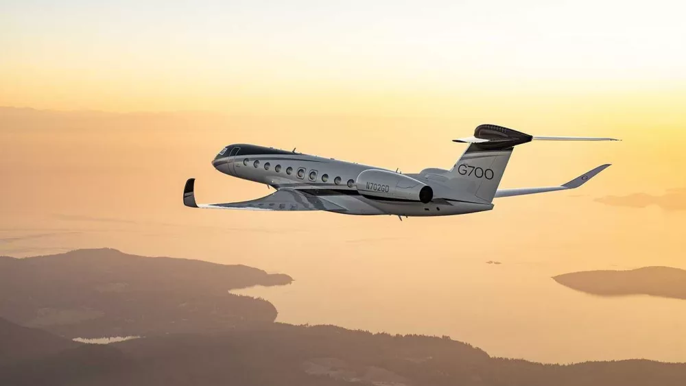 gulfstreamg700-20250520-682d9261b978c618678
