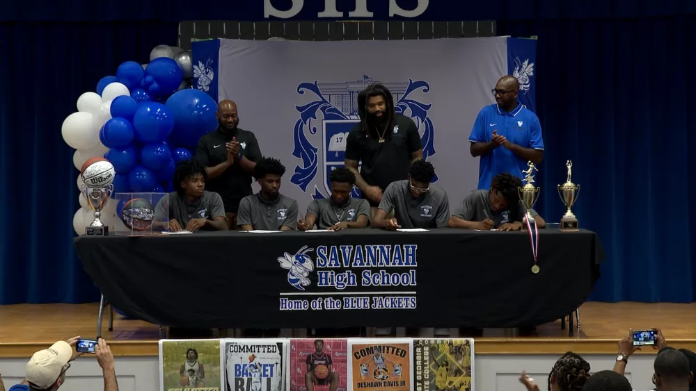 the-savannah-high-boys-basketball-coaches-look-on-as-five-seniors-sign-to-play-at-the-next-level-682e94ccd6490457303