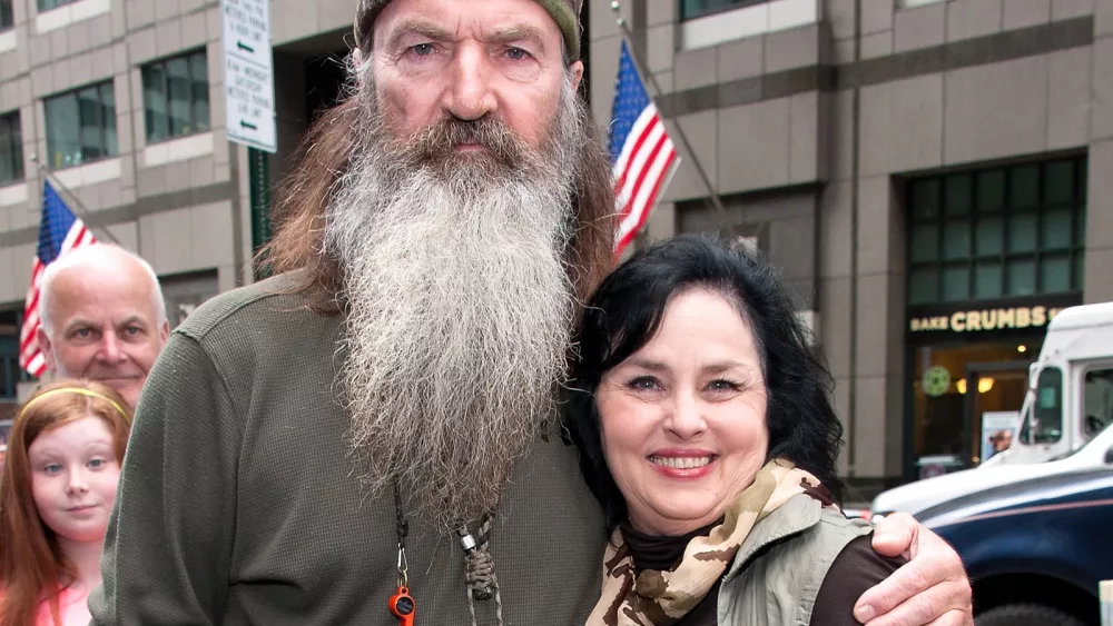 attachment-phil-robertson-and-miss-kay