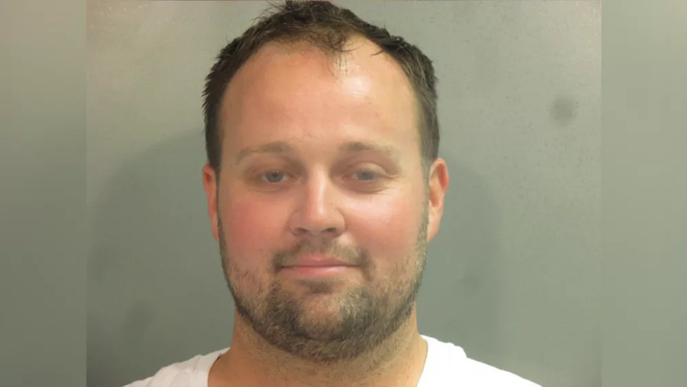 joshua-duggar-mugshot-1619790482562520