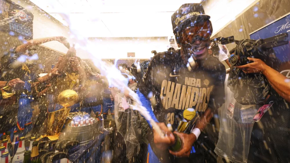 thunder-championship-champagne-6859394dc86f5370043