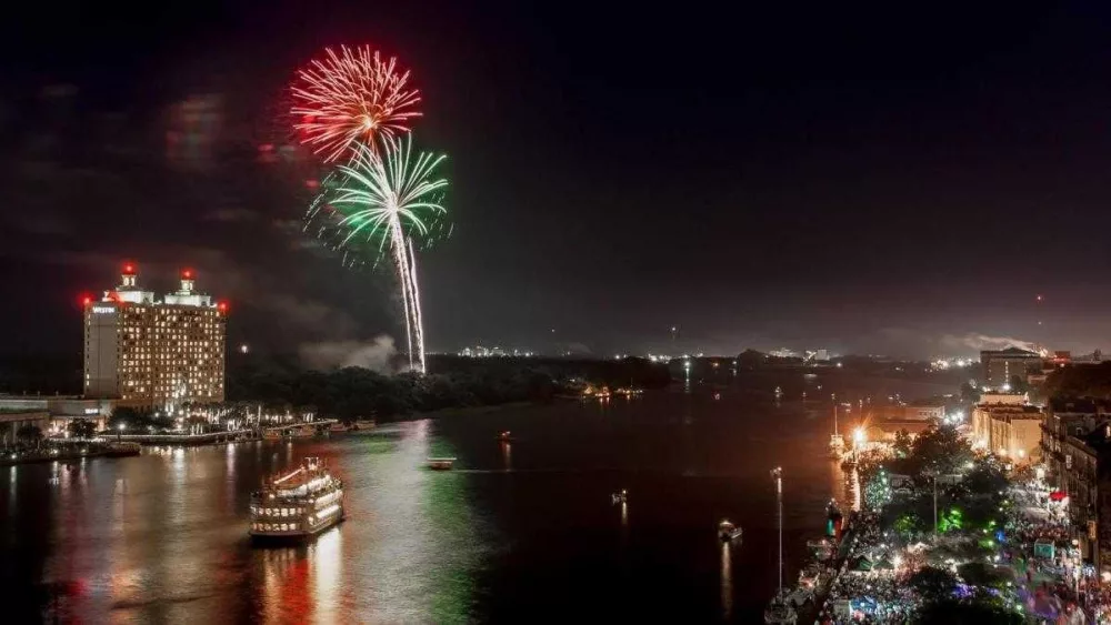 savannah-fireworks-1656274754388422