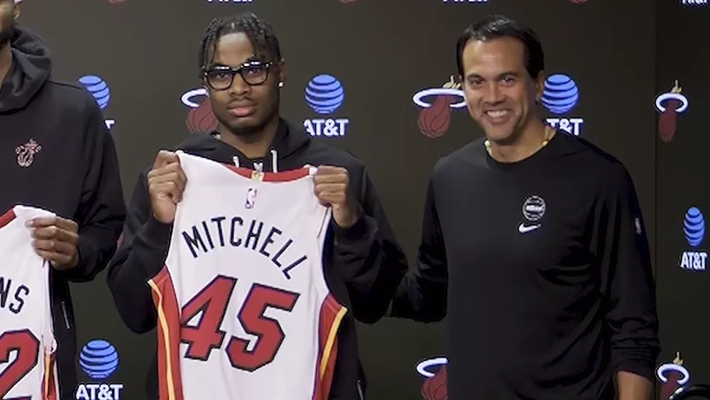 hinesville-davion-mitchell-with-miami-heat-head-coach-erik-spoelstra-68606d92e24f0713637