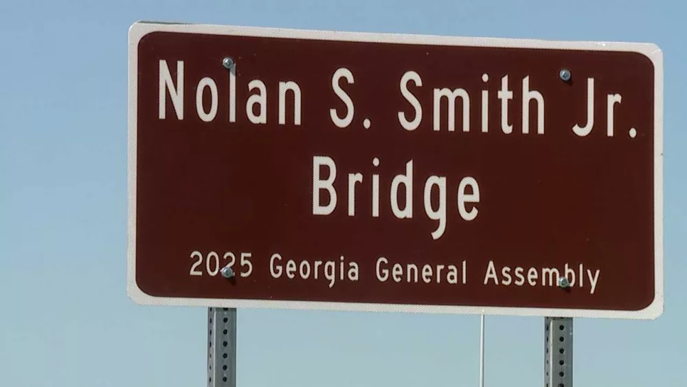 nolan-smith-jr-bridge-6875758f7d2eb249237