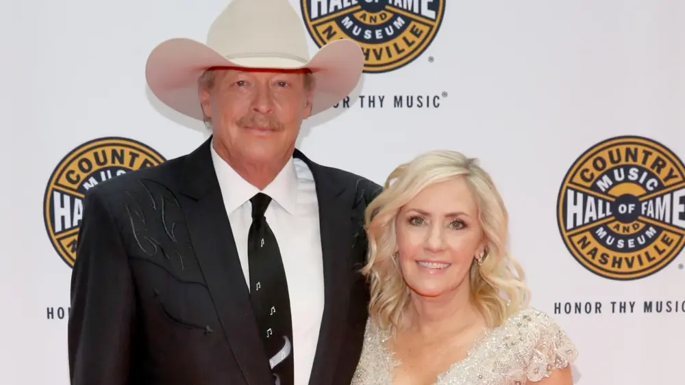 attachment-alan-jackson-wife-denise-jackson