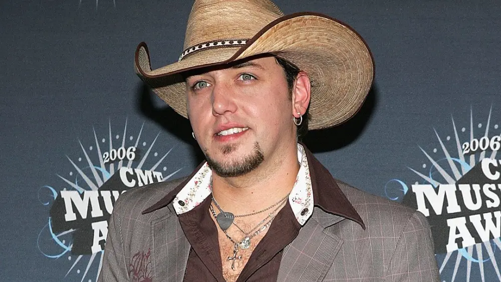 jason-aldean-debut-album-still-2