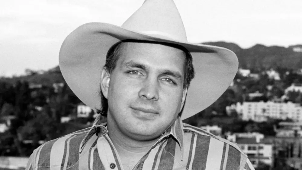 attachment-garth-brooks-friends-in-low-places-1