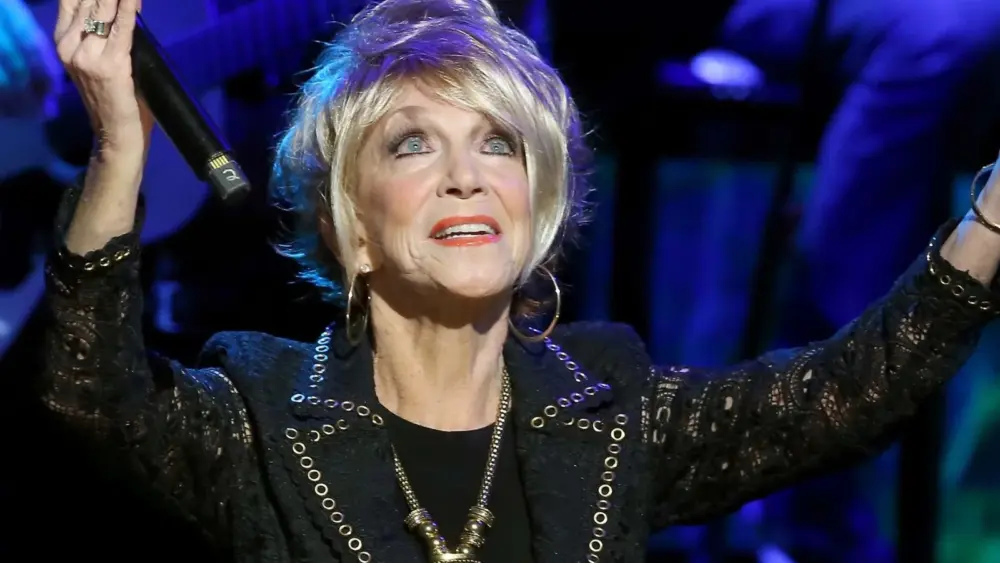 attachment-jeannieseely-11