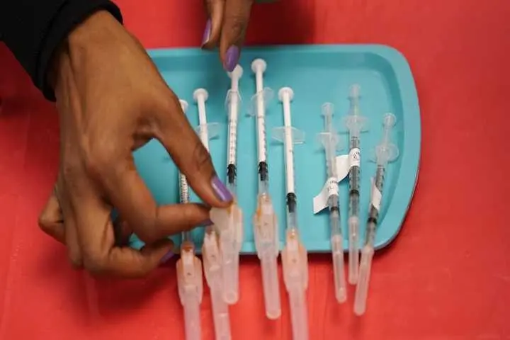 vaccine-supply-1632761605979473