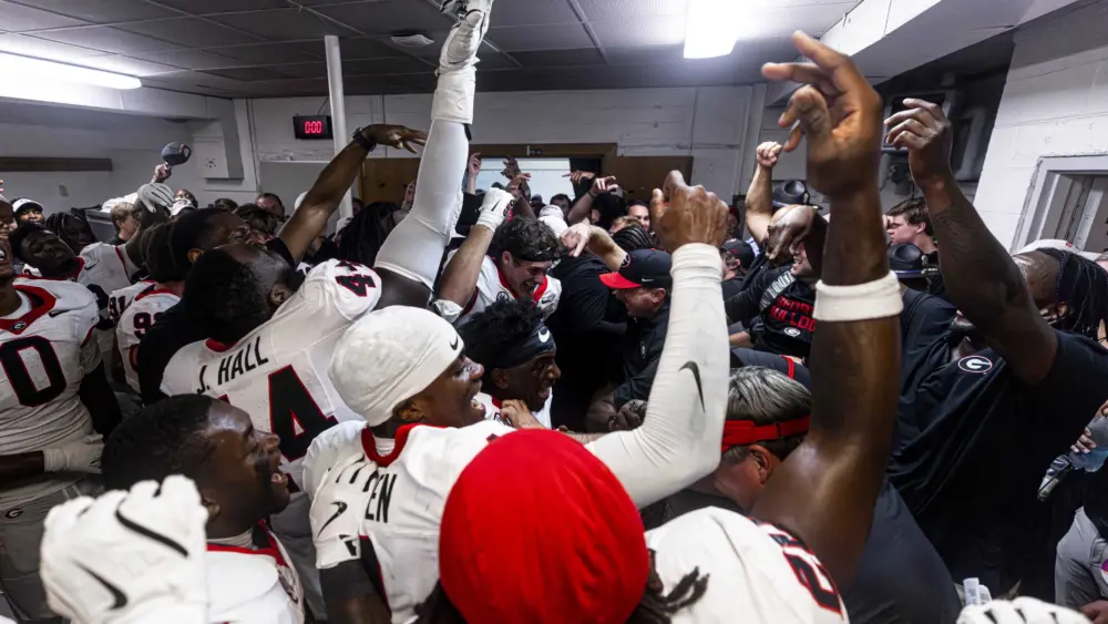 georgia-celebrates-surviving-overtime-thriller-against-tennessee-in-knoxville-68c640903ab5a845748