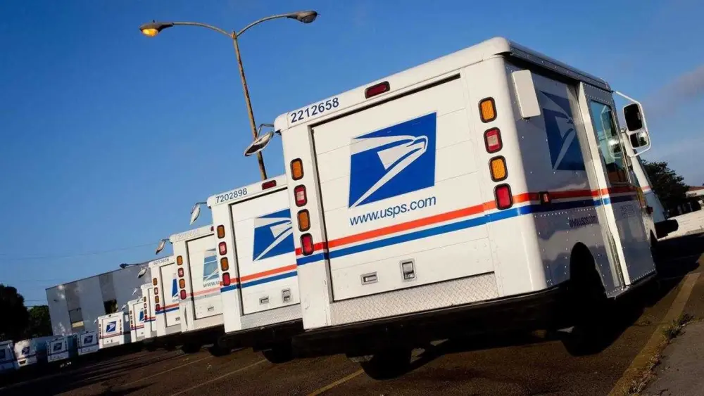 mail-trucks-1585145170363982