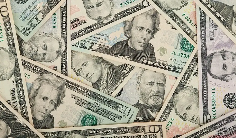 us-dollars-84594_960_720